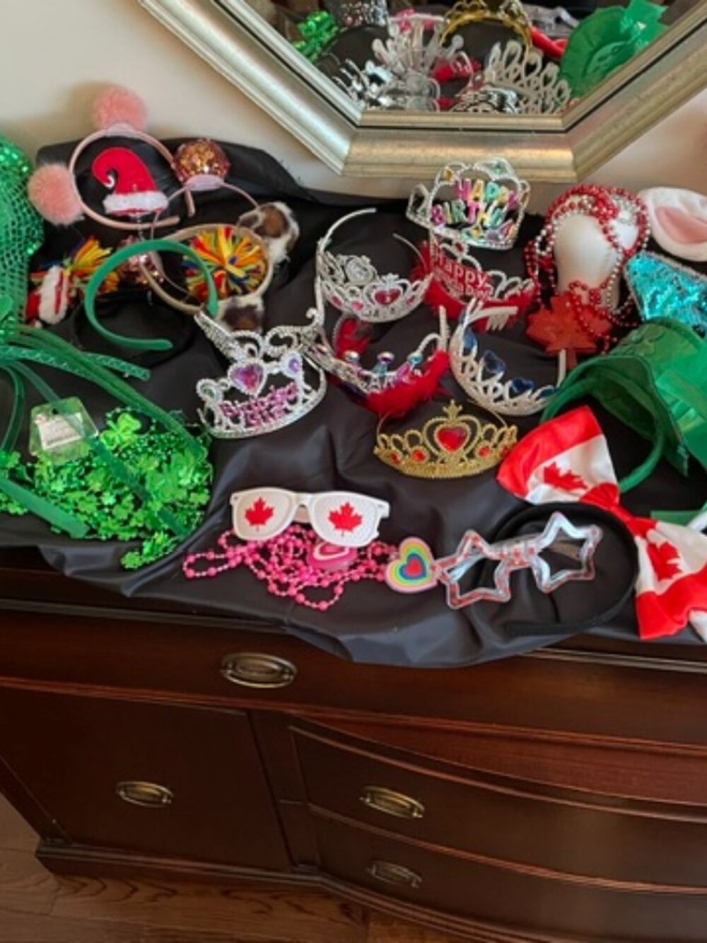 Girls’ Hair Bands, Crowns, Necklaces and Sunglasses over 37 Pieces